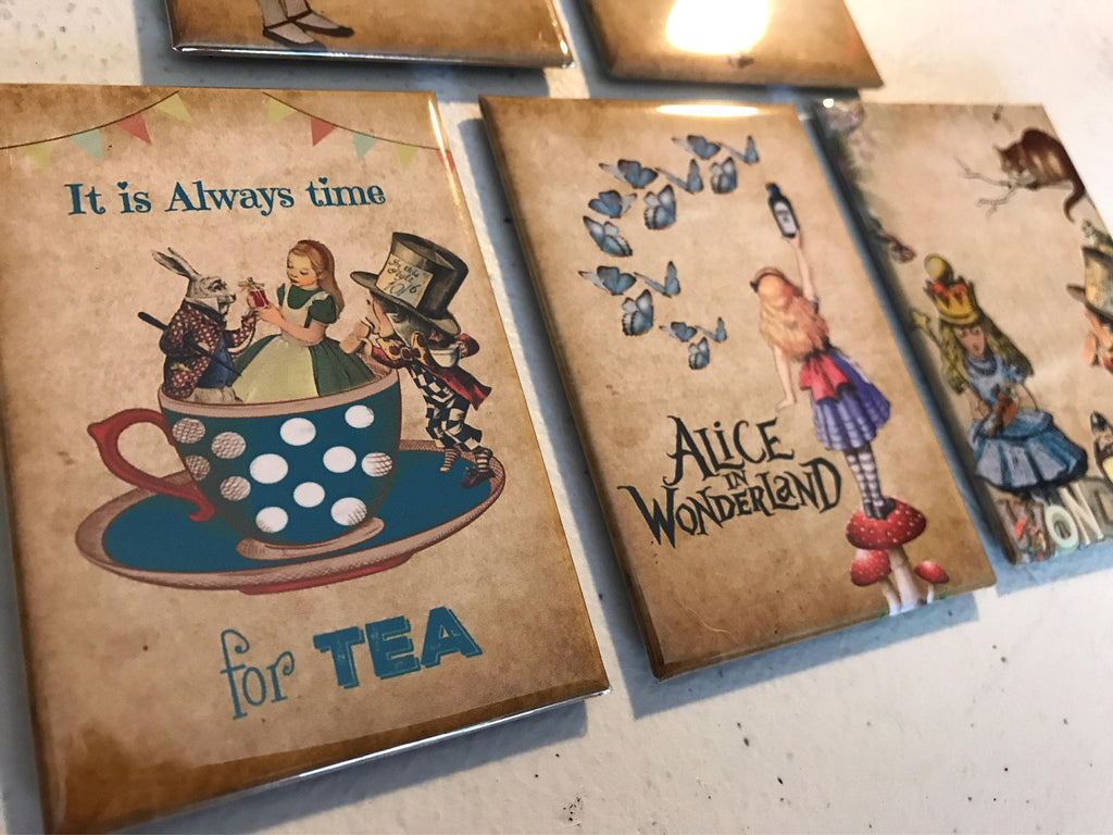 Alice and Wonderland 2x3 magnets.