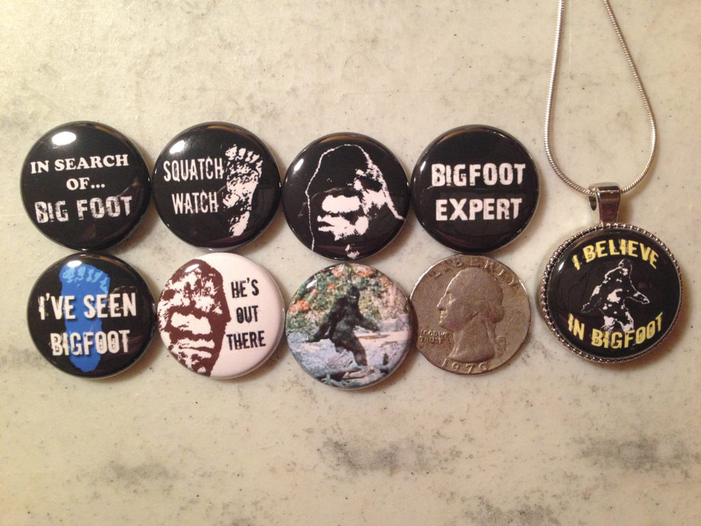 Bigfoot Pendant Necklace Set: Interchangeable Buttons