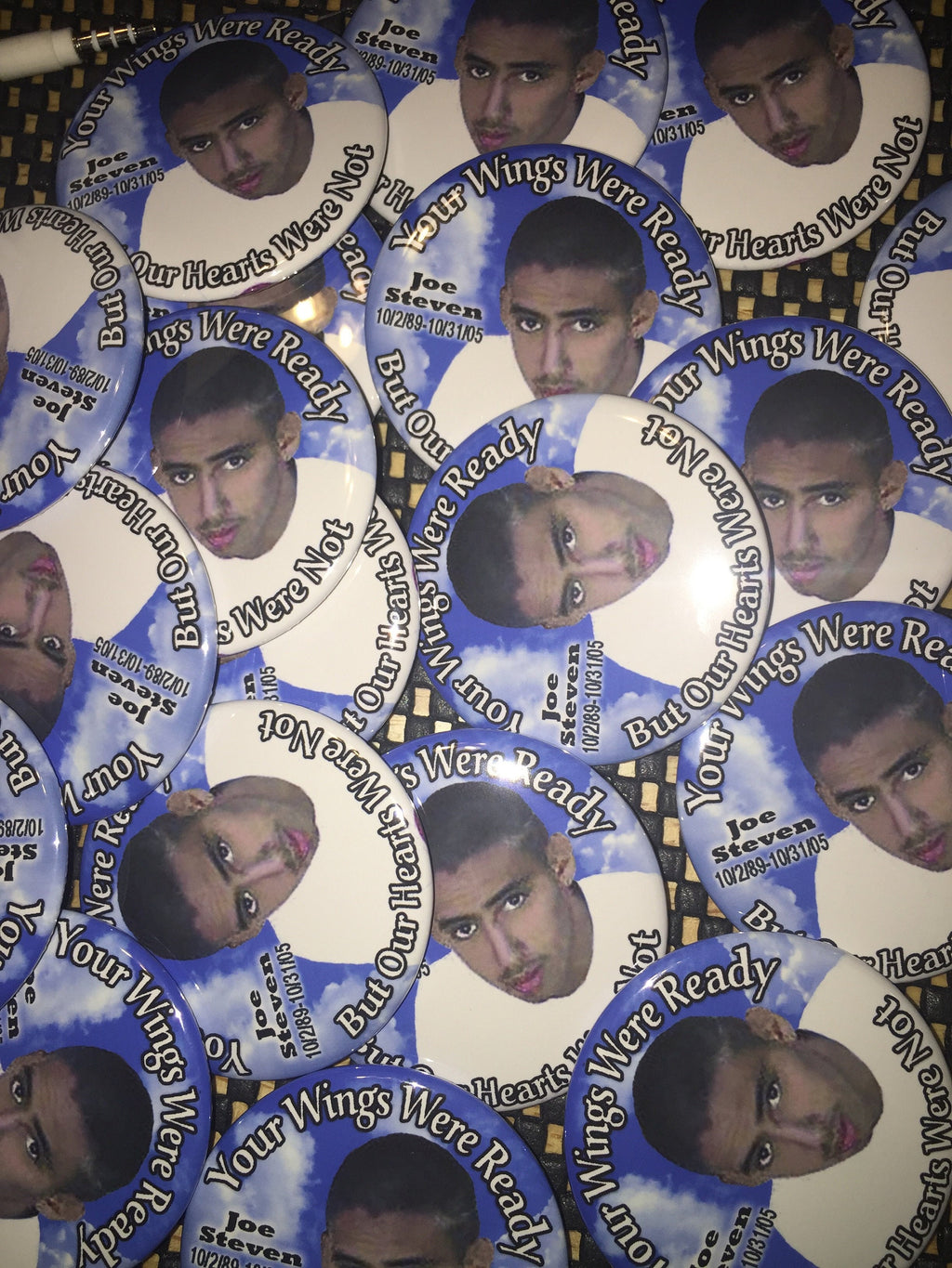 1.25" Custom Buttons: Personalized Pinbacks, Magnets, Flatbacks