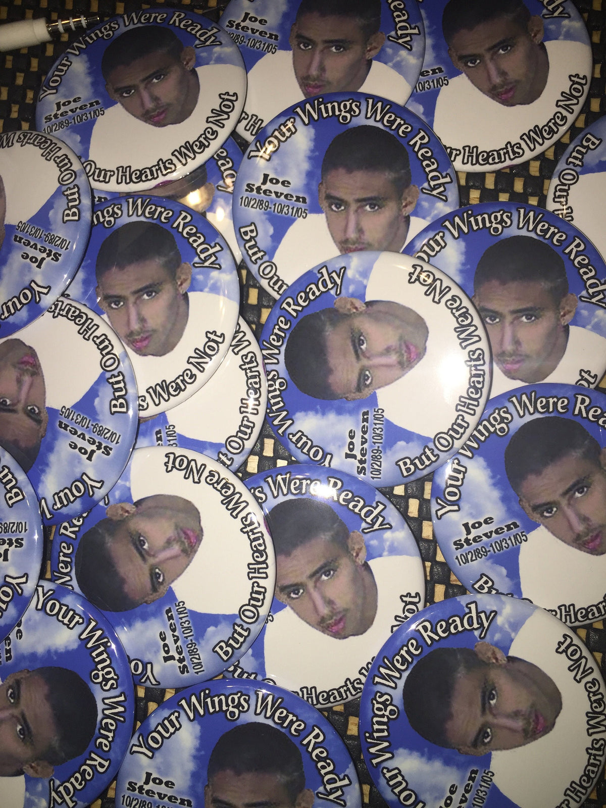 1.25" Custom Buttons: Personalized Pinbacks, Magnets, Flatbacks