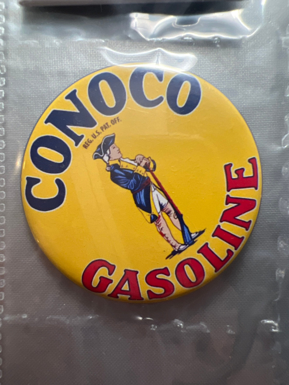 6 Gas Station Button Magnets, different sizes SetE