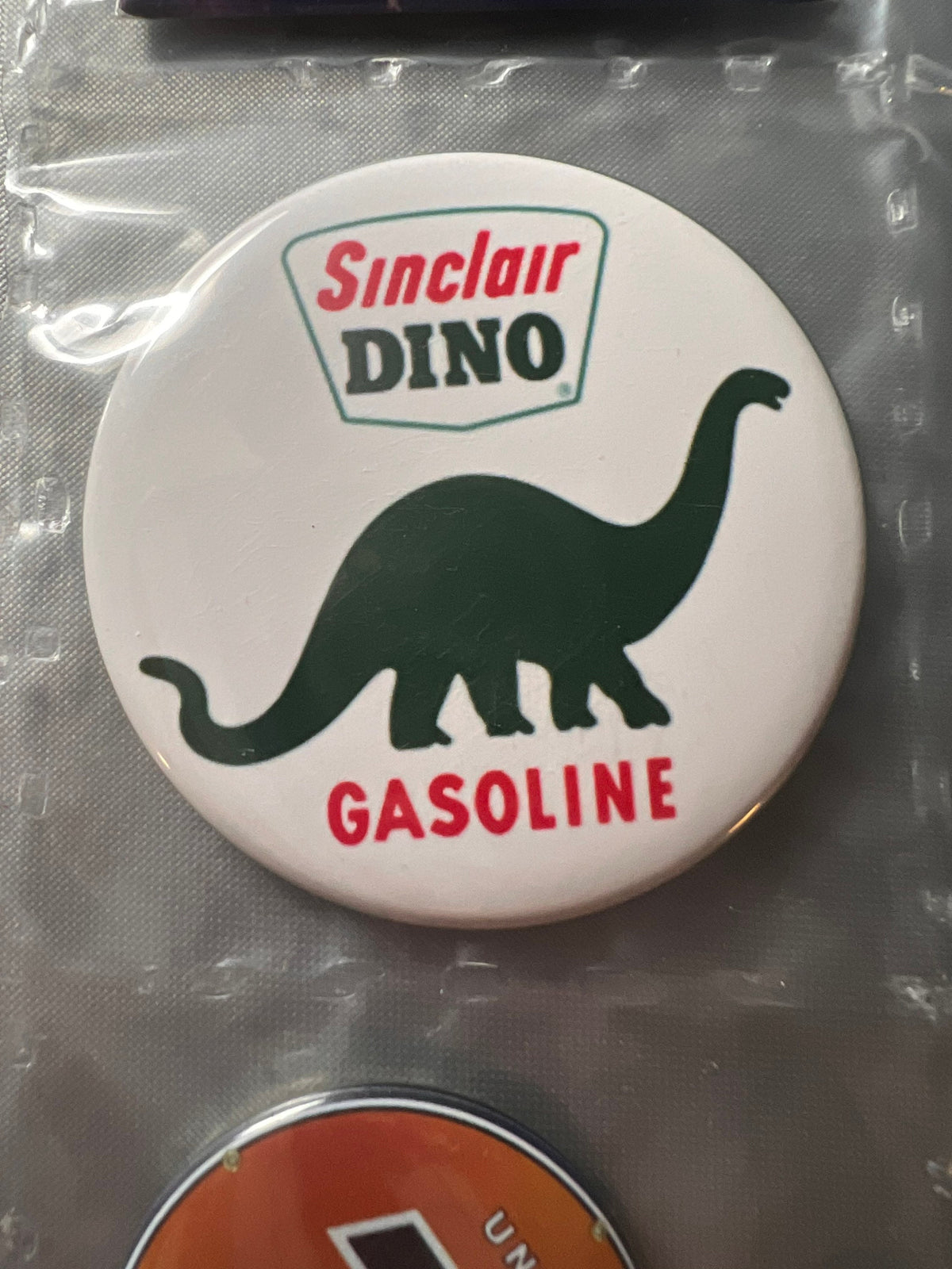 6 Gas Station Button Magnets, different sizes SETA