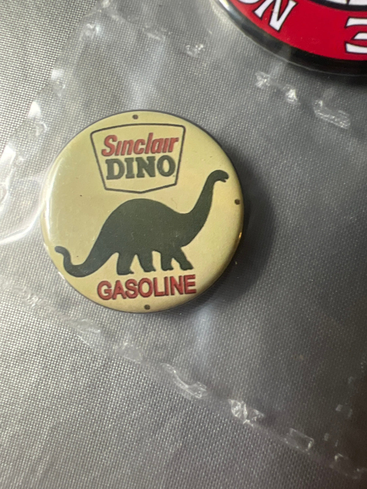 6 Gas Station Button Magnets, different sizes setC