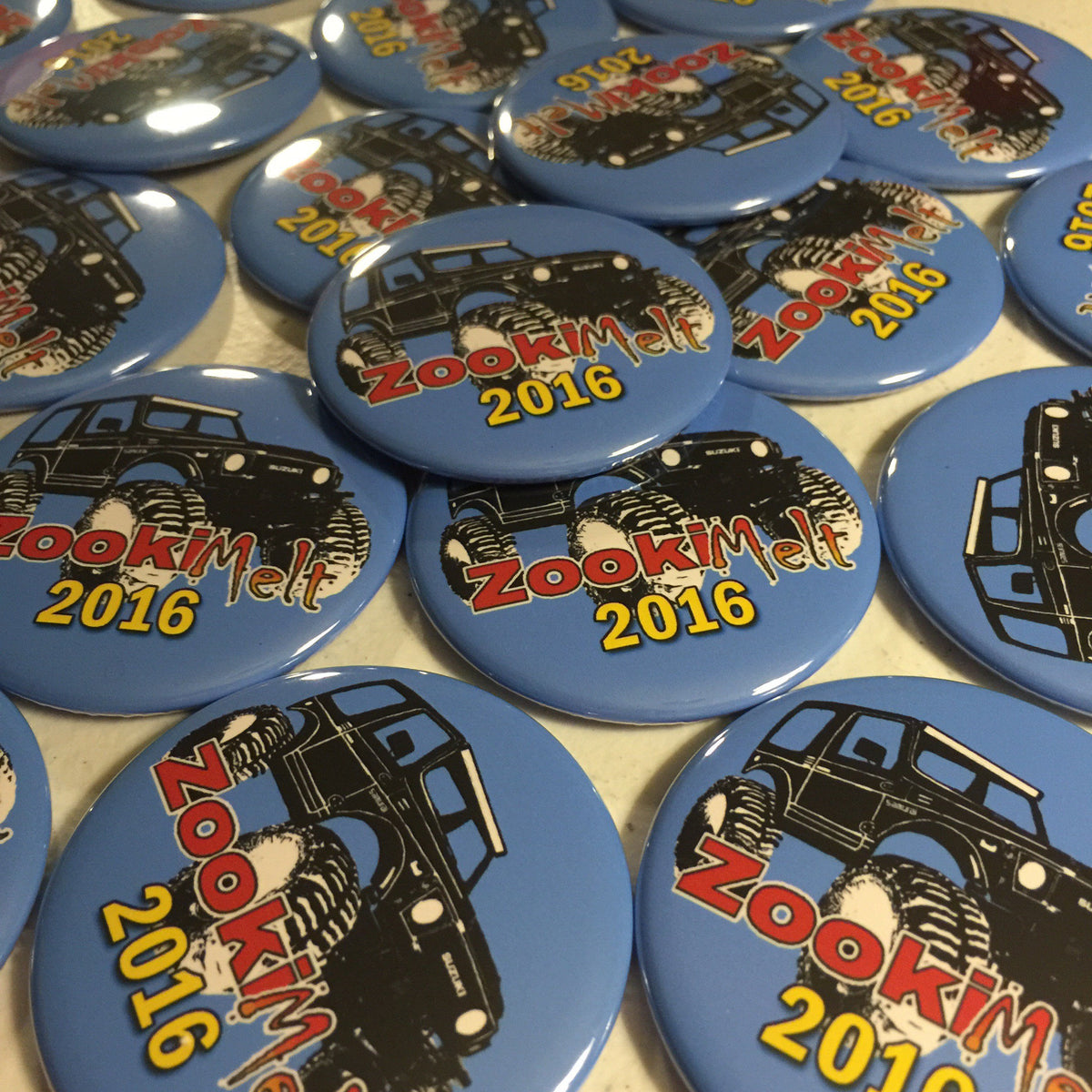 1.25" Custom Buttons: Personalized Pinbacks, Magnets, Flatbacks