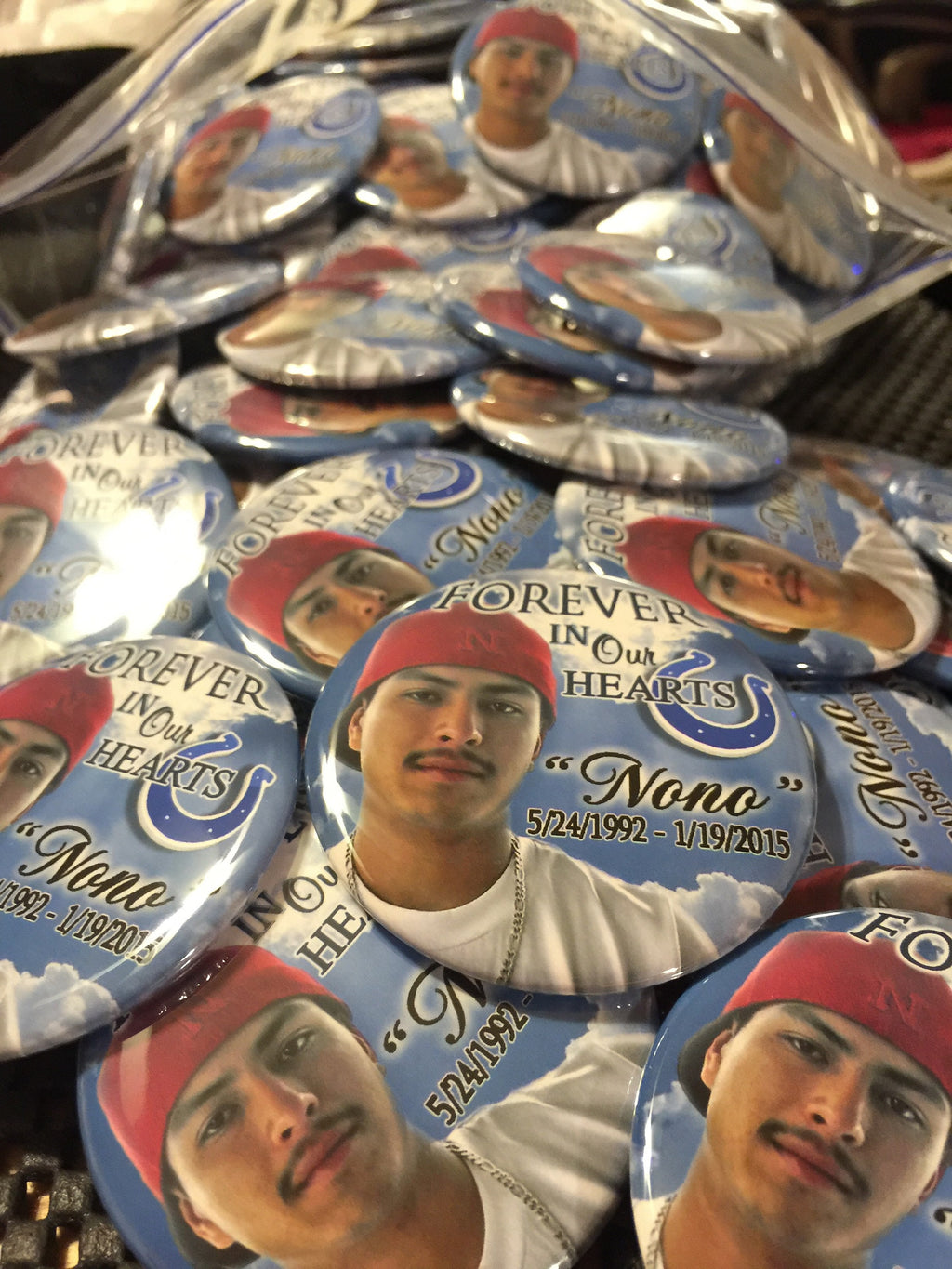 1.25" Custom Buttons: Personalized Pinbacks, Magnets, Flatbacks
